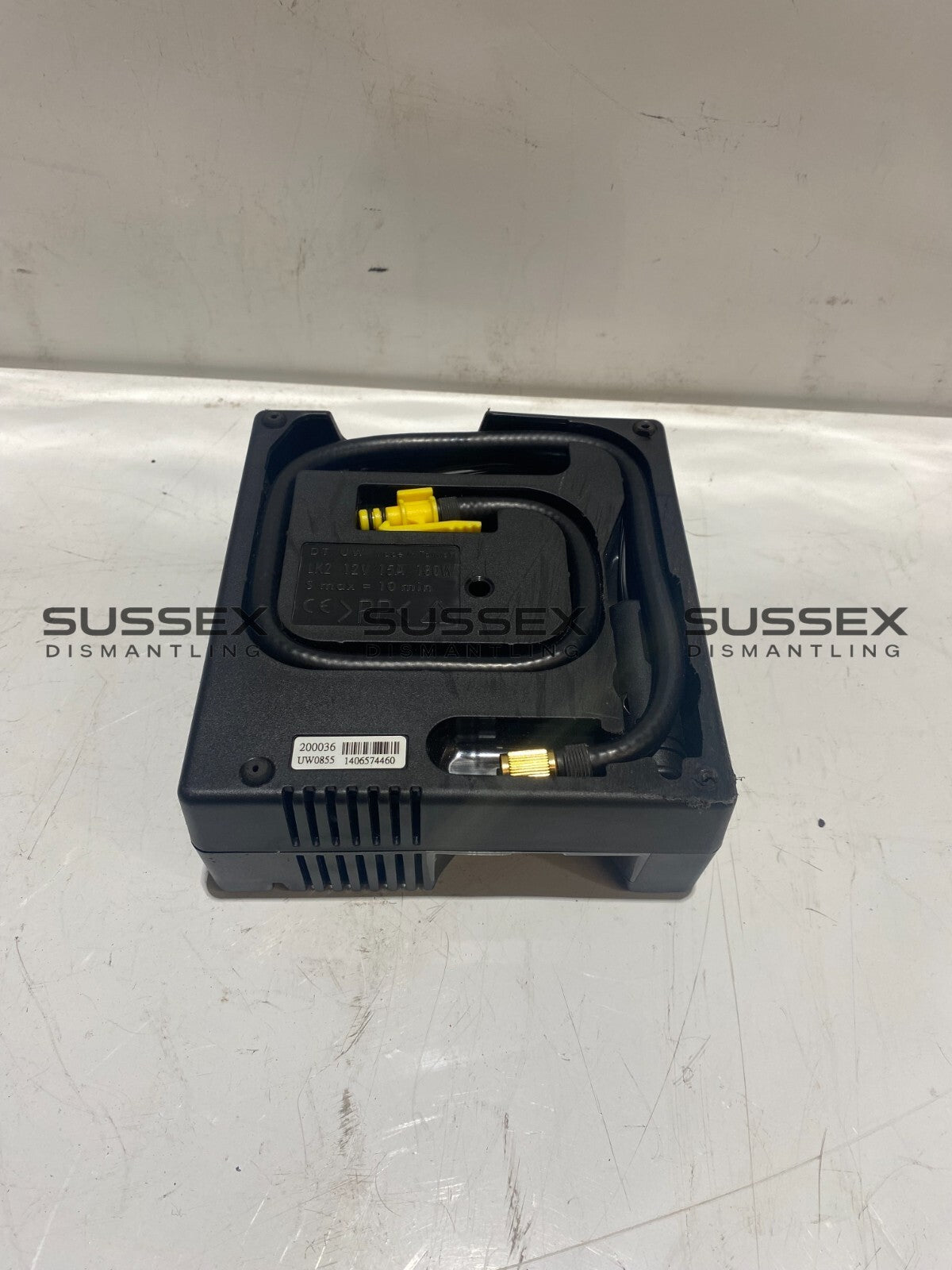 Mercedes-Benz Tyre Inflator Compressor A2055840138