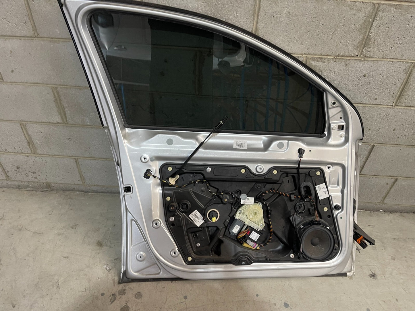 Volkswagen Golf MK6 Front Left Door In Silver *Freight Available*