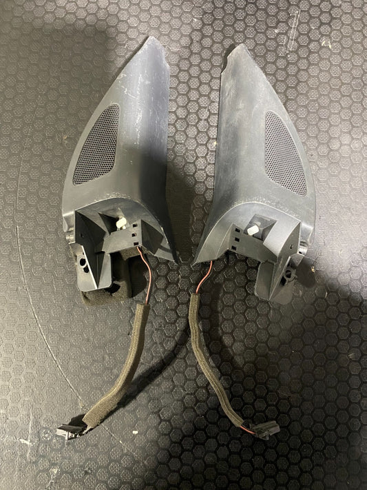 Volkswagen Golf MK5 Door Speaker 1K0837994B 1K0827993B