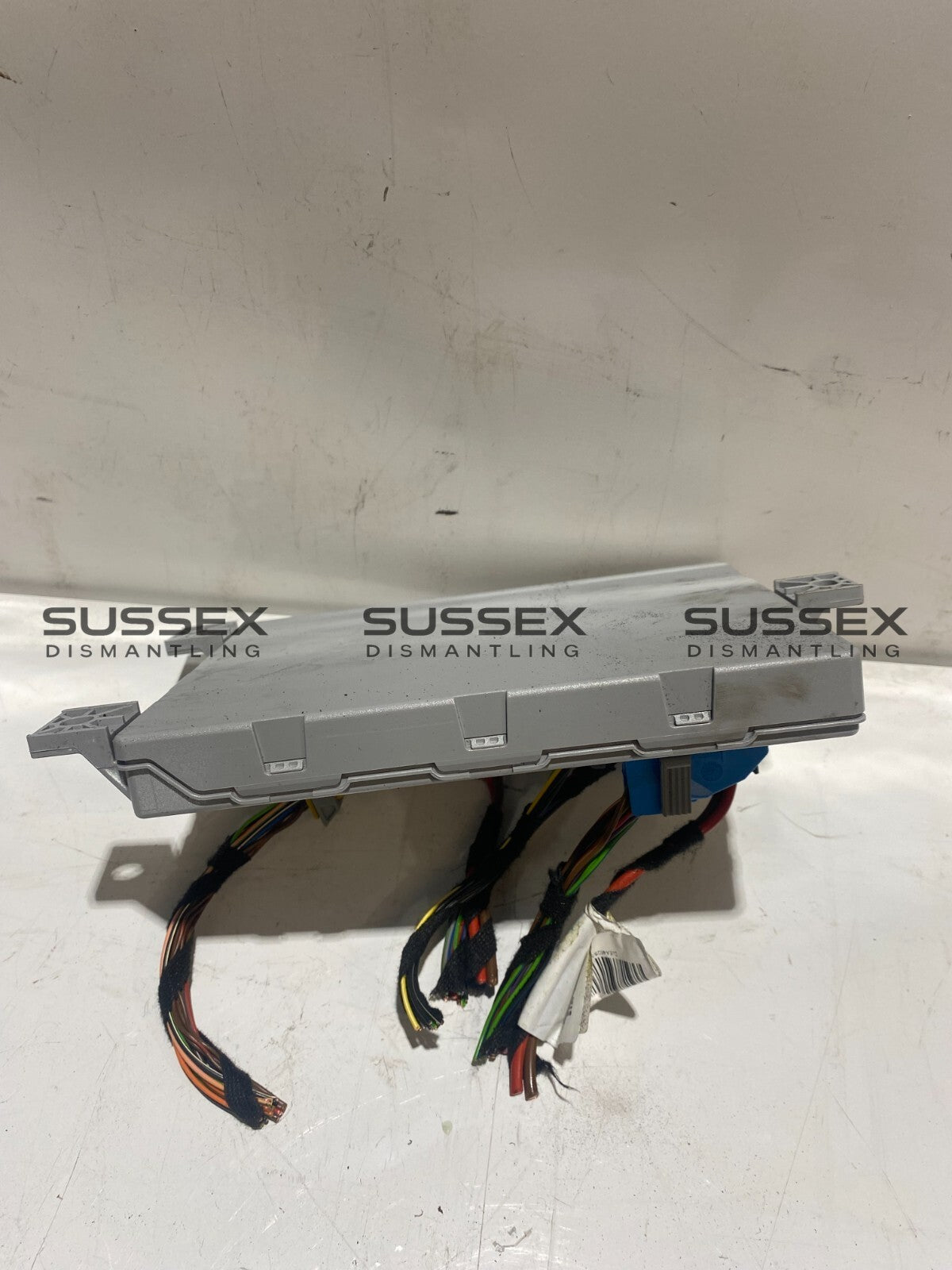 Mercedes S550 Rear Sam Control Module Mercedes-Benz Rear SAM Control Unit Module A2229009708 – Sussex Dismantling