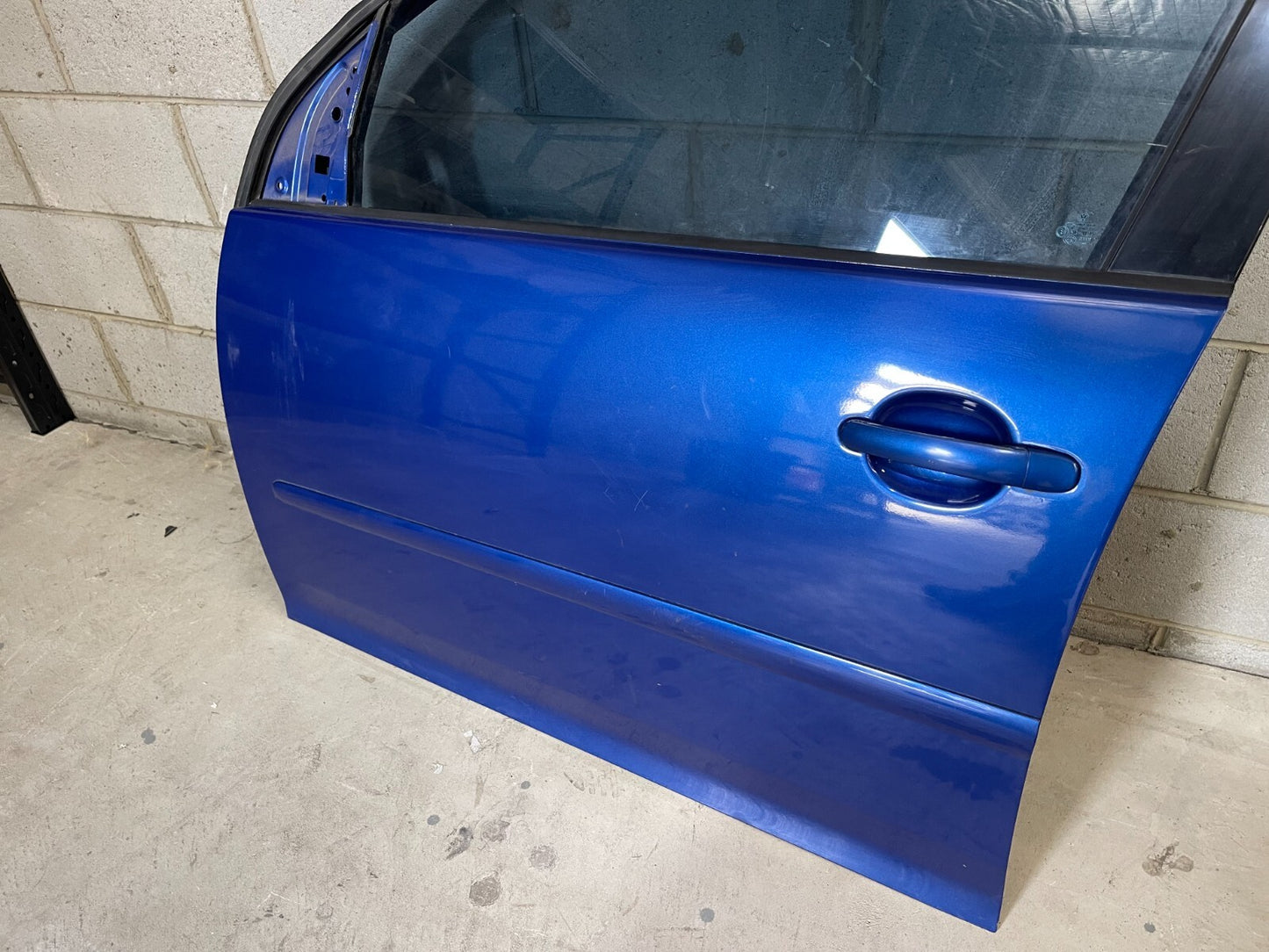 Volkswagen Golf MK5 Front Left Door In Blue *Freight Available*