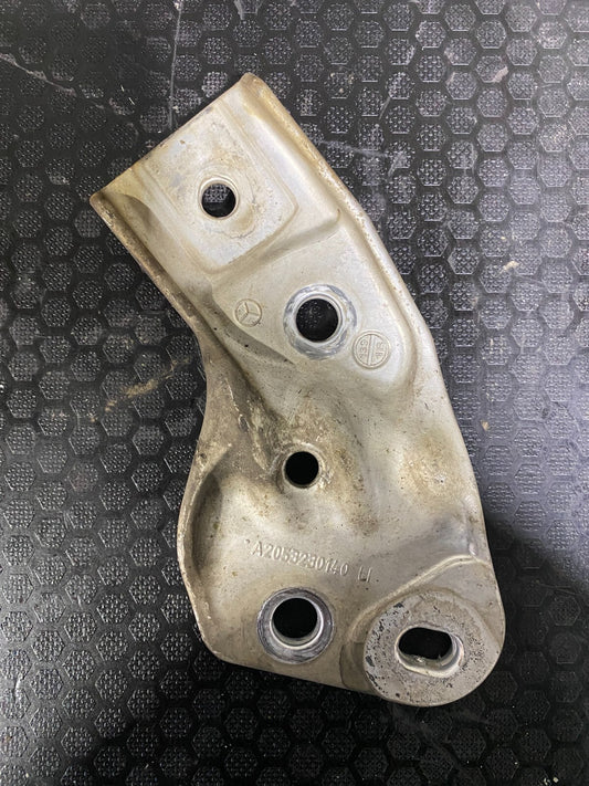Mercedes-Benz Front Subframe Bracket A2053230140LI