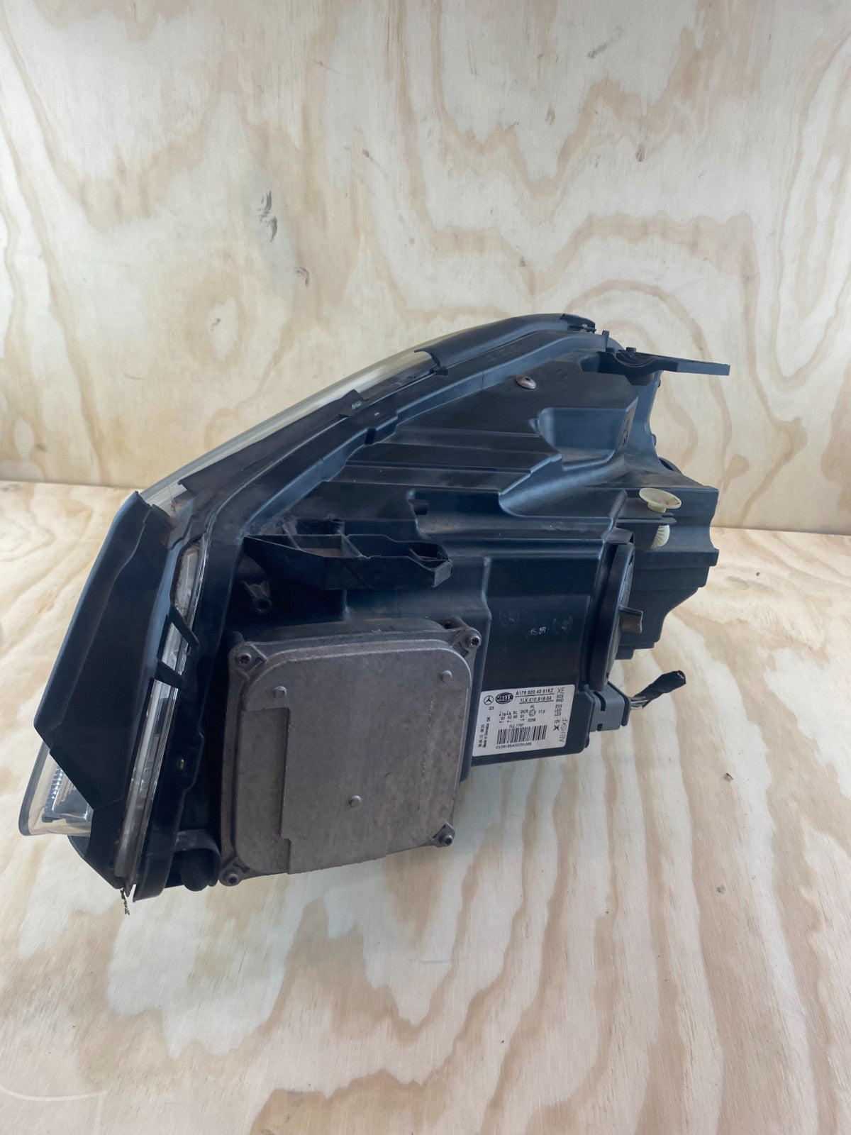 Mercedes-Benz A Class W176 Driver Side Xenon Headlight A1768204561