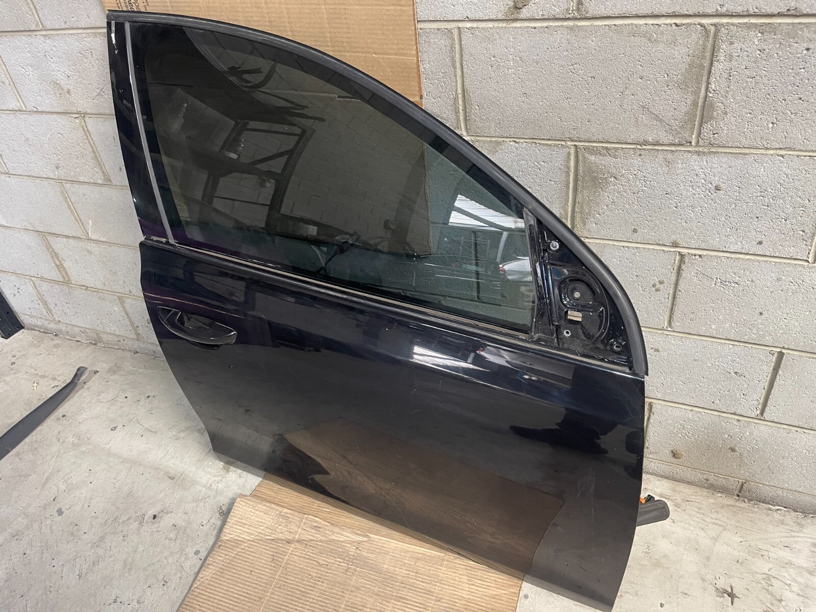 Volkswagen Golf MK6 Front Right Door In Black *Freight Available*