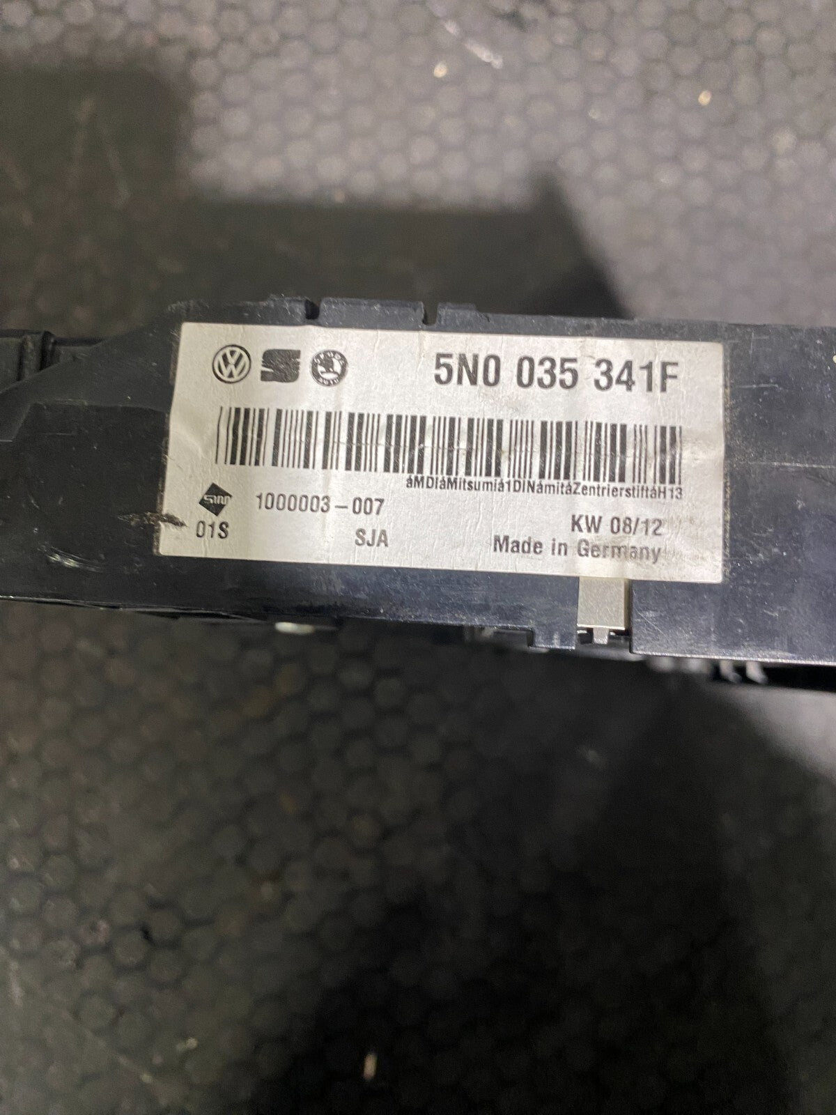 Volkswagen MK6 Media In Box 5N0035341F