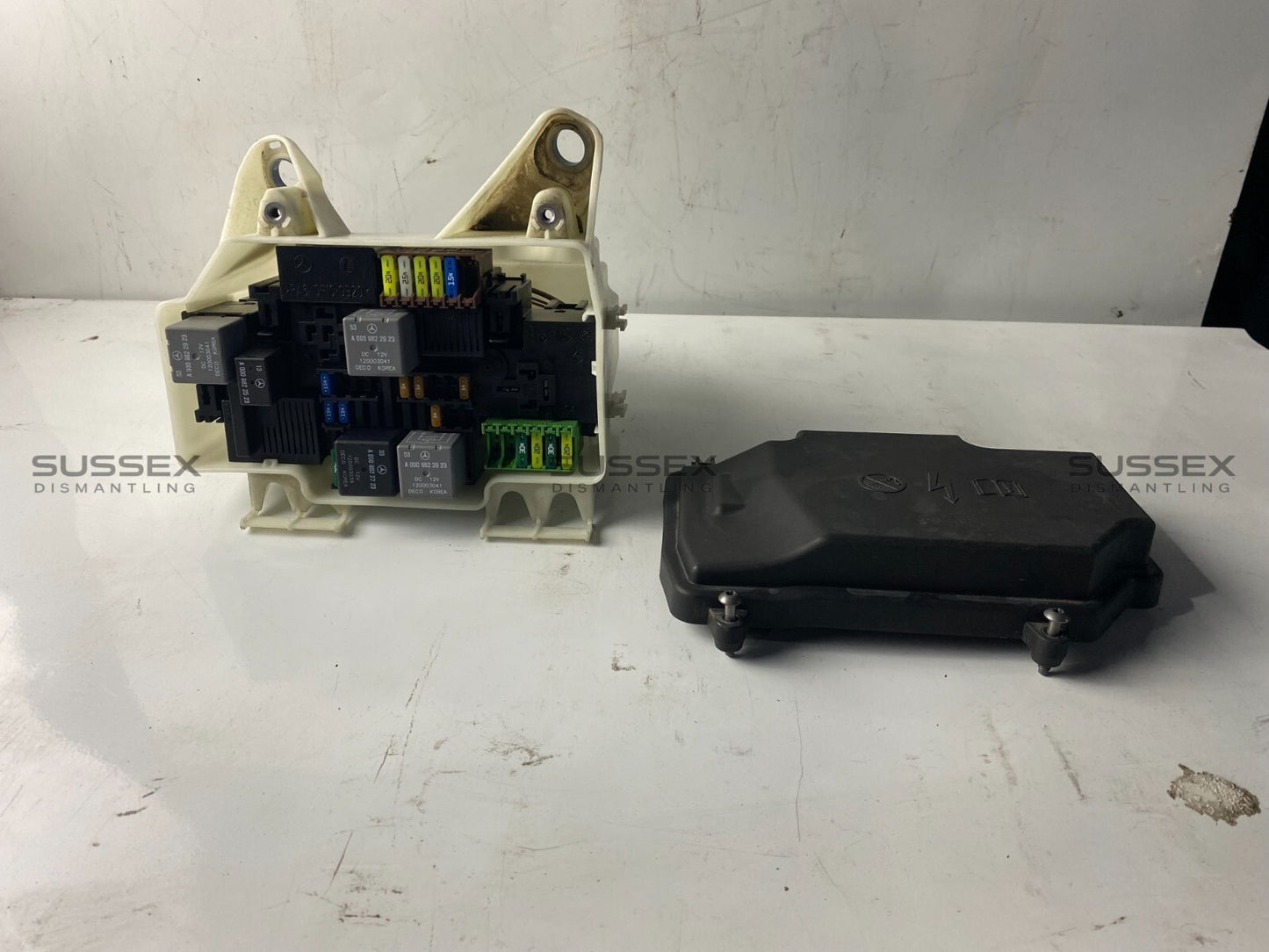 Mercedes-Benz C-Class W205 Front Fusebox A2055400182