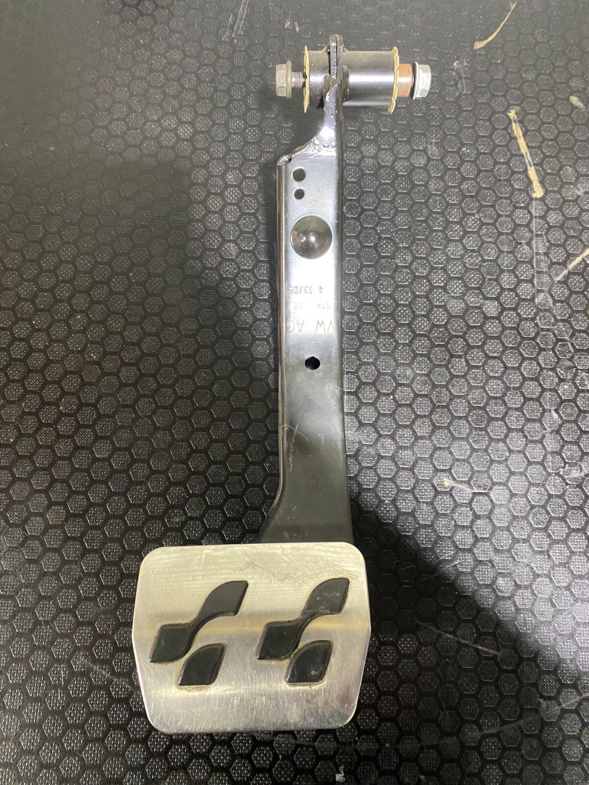 Volkswagen Golf MK5 R32 Brake Pedal 1K2723143J