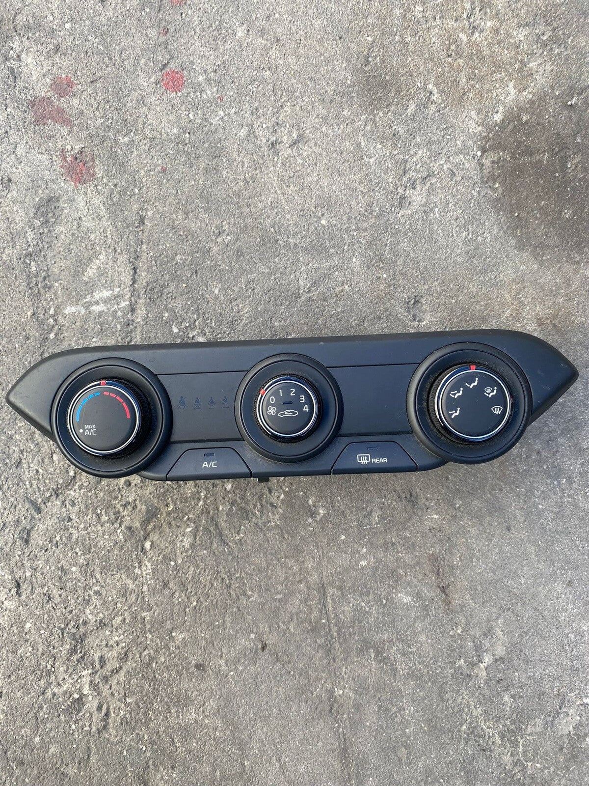 KIA CERATO HEATER/AC CONTROLS NON CLIMATE CONTROL TYPE, BD, 04/18- 18 19 20