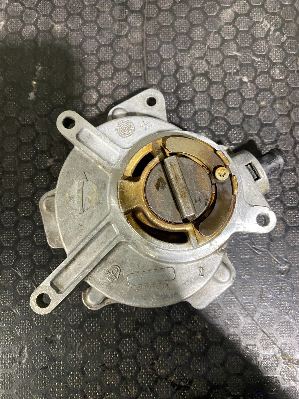 VWAG Vacuum Pump 06D145100E