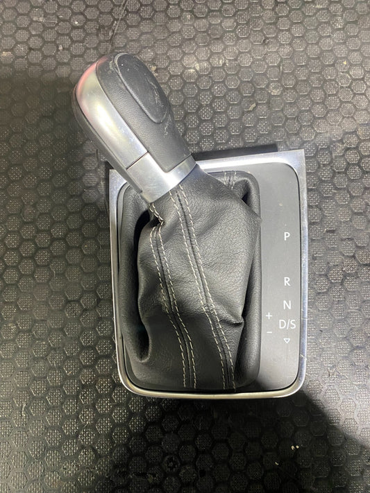 Volkswagen Golf MK7-7.5 R Shift Knob 5G2713203K
