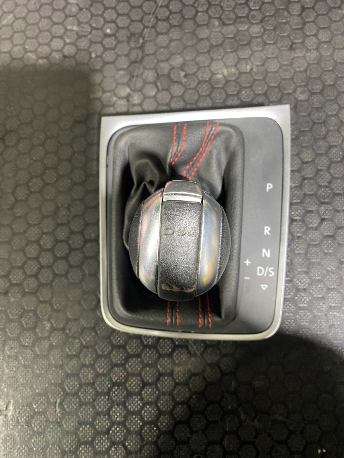 Volkswagen Golf MK7-7.5 GTI Shift Knob 5G2713203K