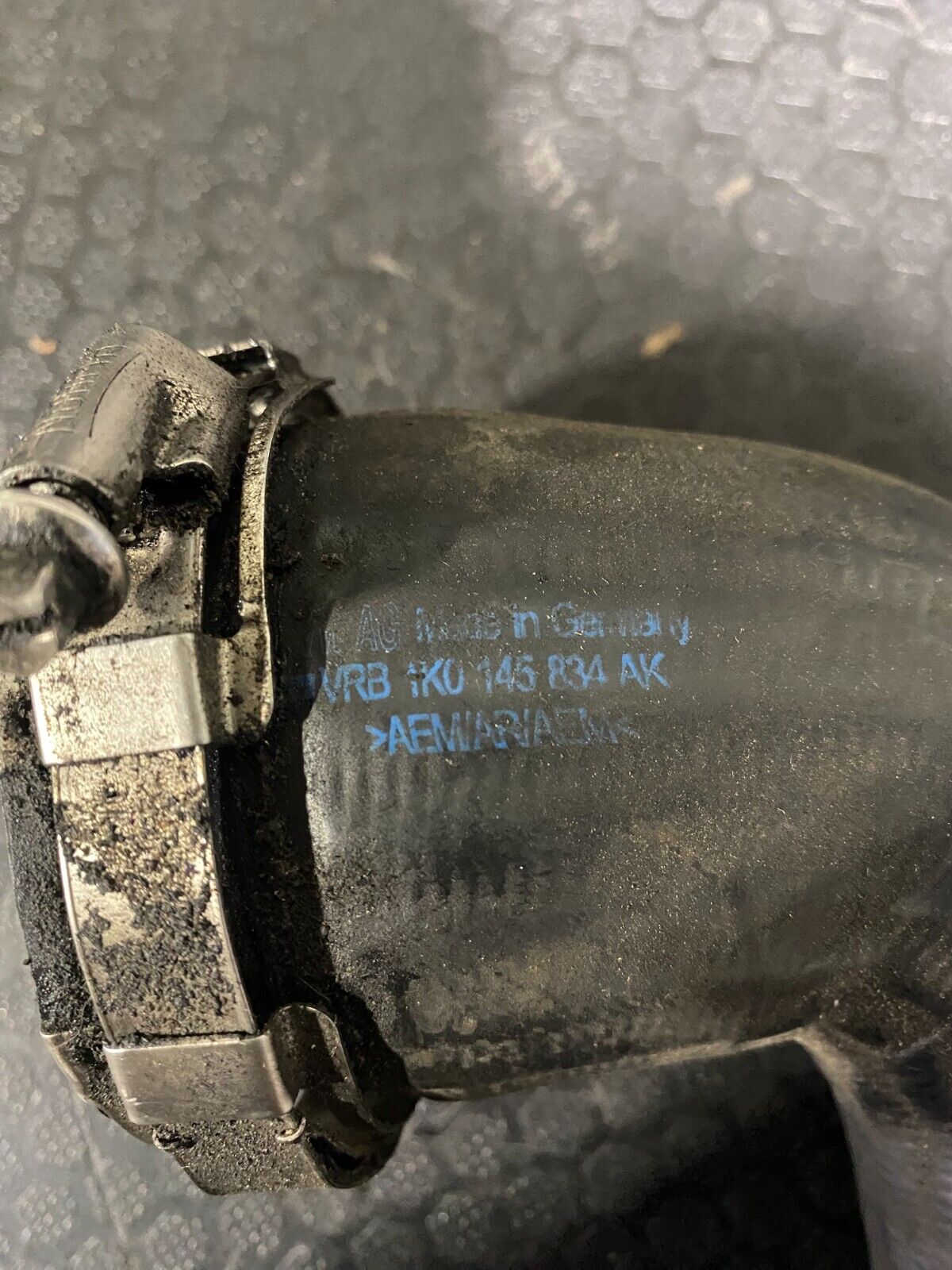 Volkswagen Golf MK5 / MK6 2004-2013 Intercooler Pipe Hose 1K0145834AK