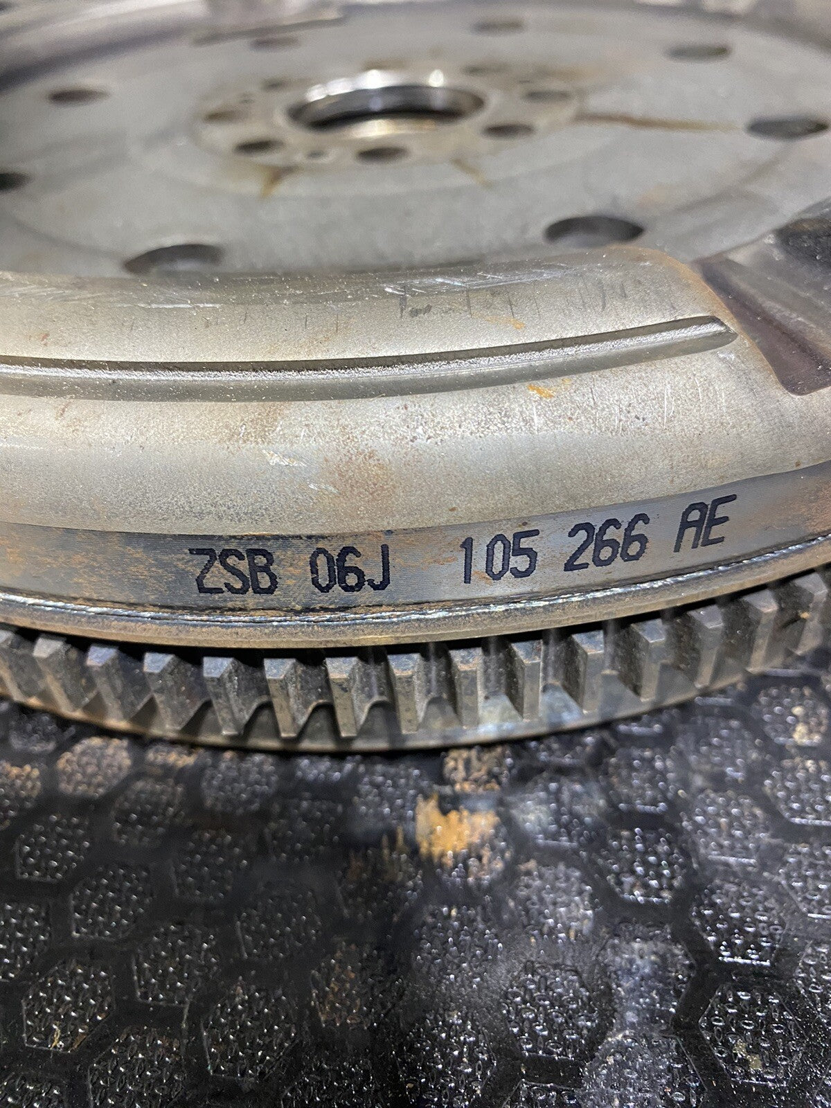 Volkswagen Dual Mass Flywheel 06J105266AE