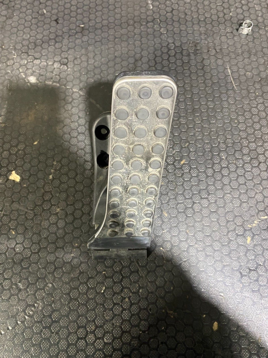 Mercedes-Benz C63s 2019-2021 Accelerator Throttle Gas Pedal A2053000104