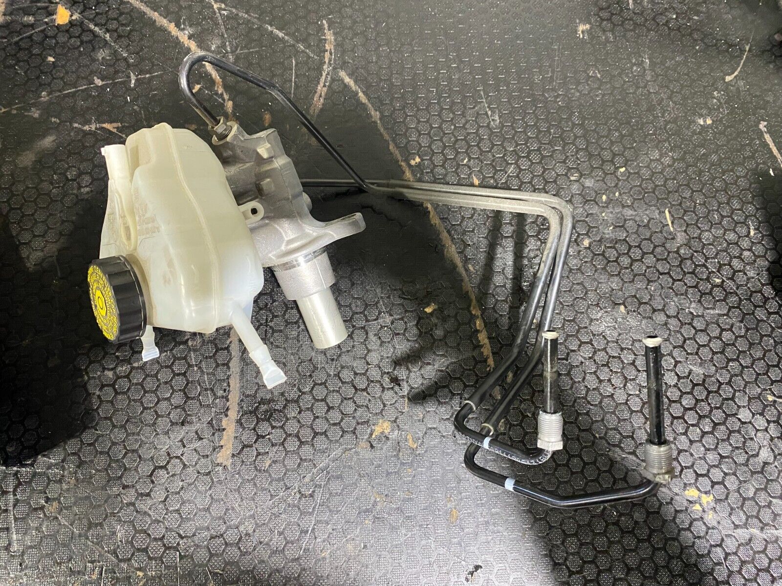 Mercedes-Benz C63s 2019-2021 A2054300002 Brake Master Cylinder Complete