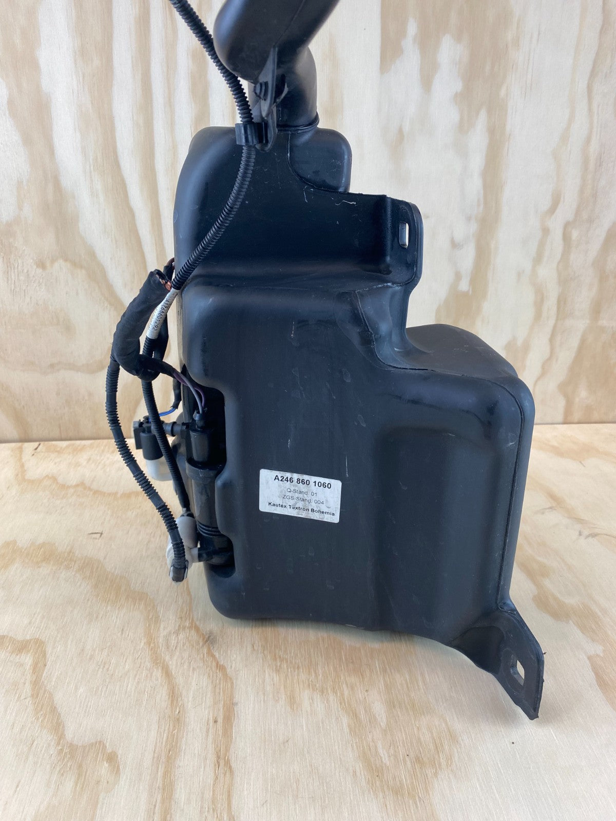Mercedes-Benz A Class W176 Washer Bottle Reservoir A2468690120