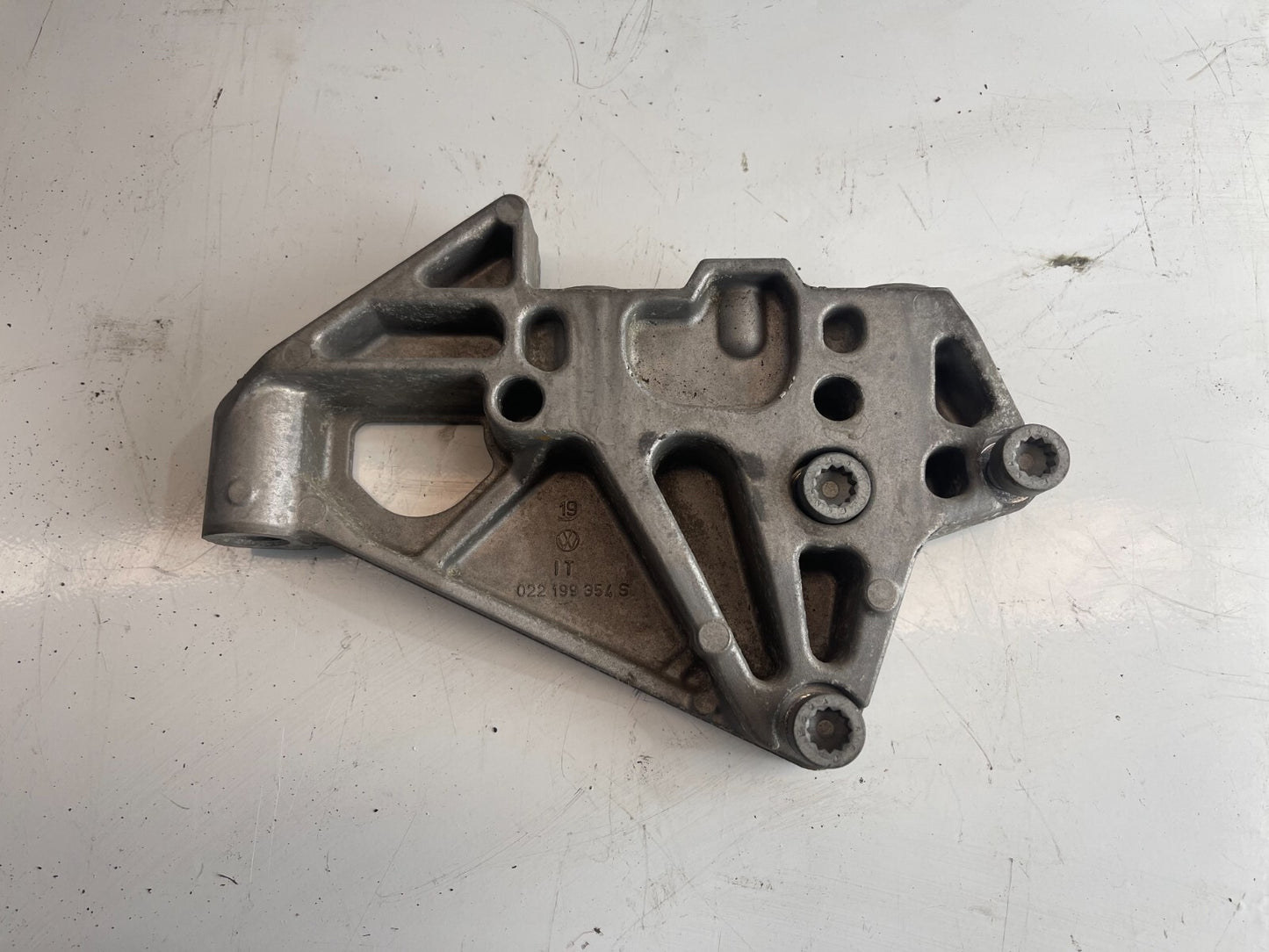 VWAG Motor Mount Engine Bracket 022199354S