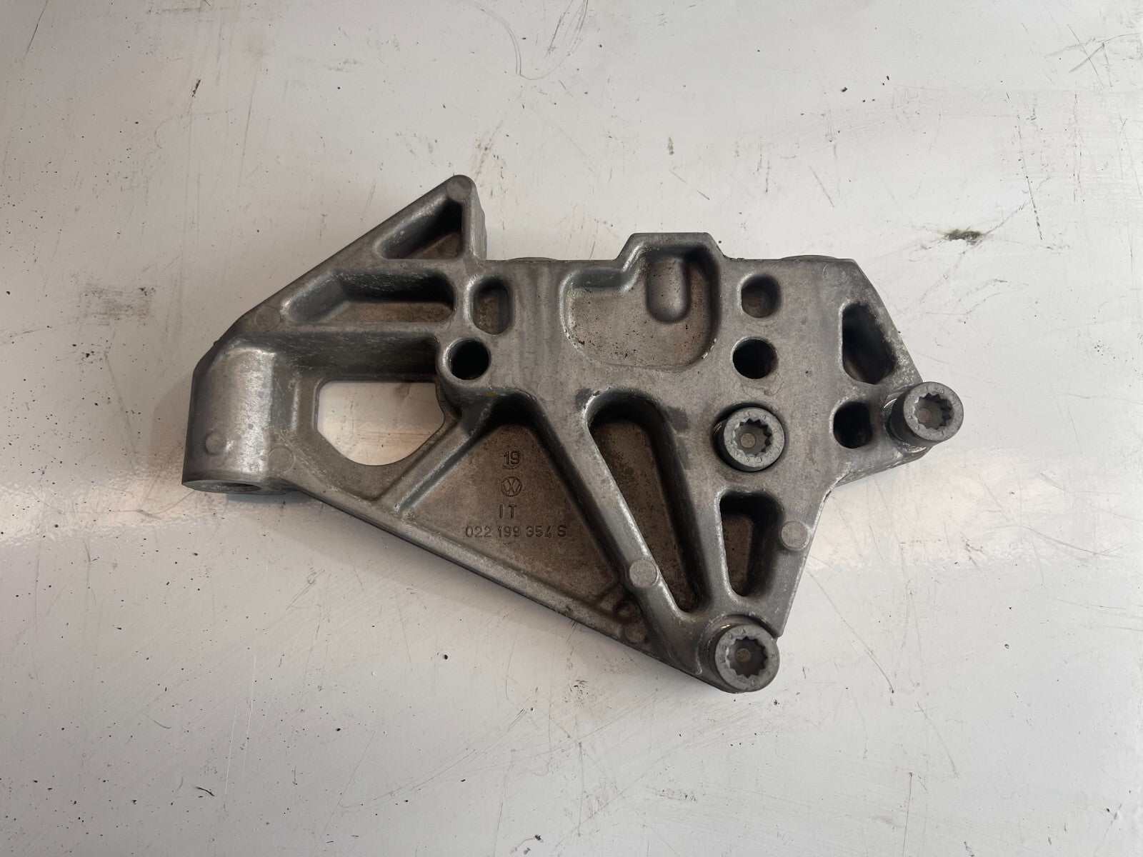 VWAG Motor Mount Engine Bracket 022199354S