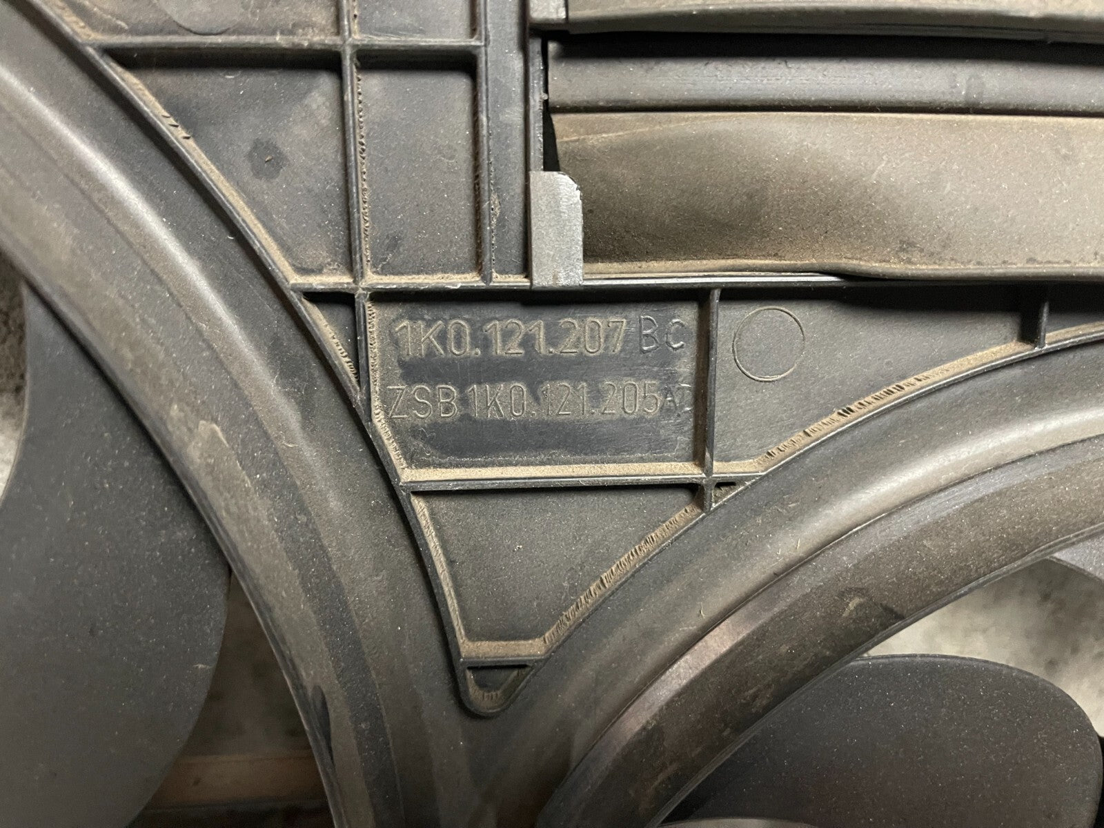 VWAG Engine Fan 1K0121207BC