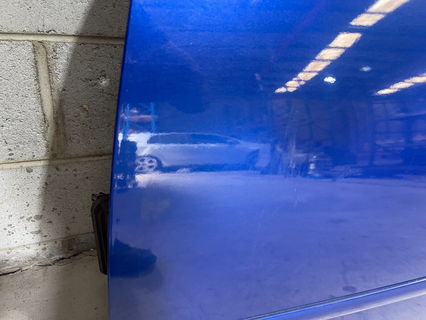 Volkswagen Golf MK5 Front Left Door In Blue *Freight Available*