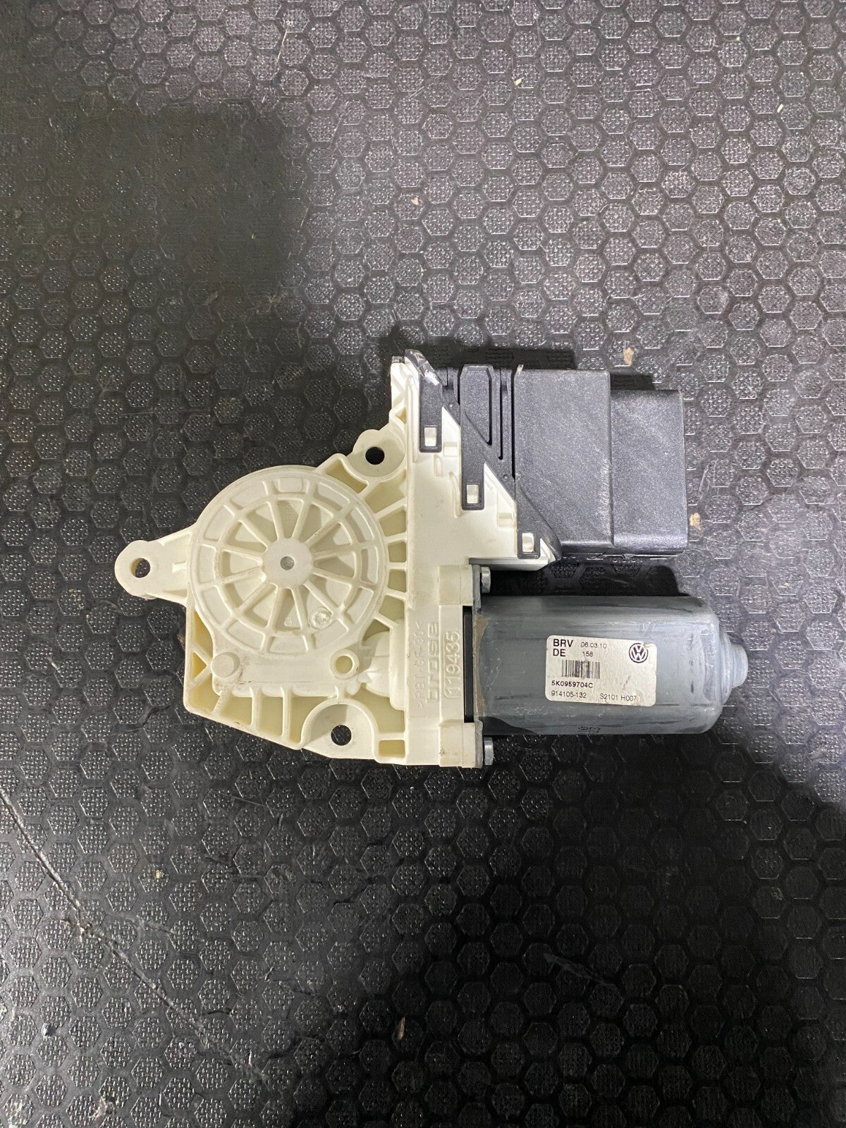 Volkswagen Window Motor 5K0959704C