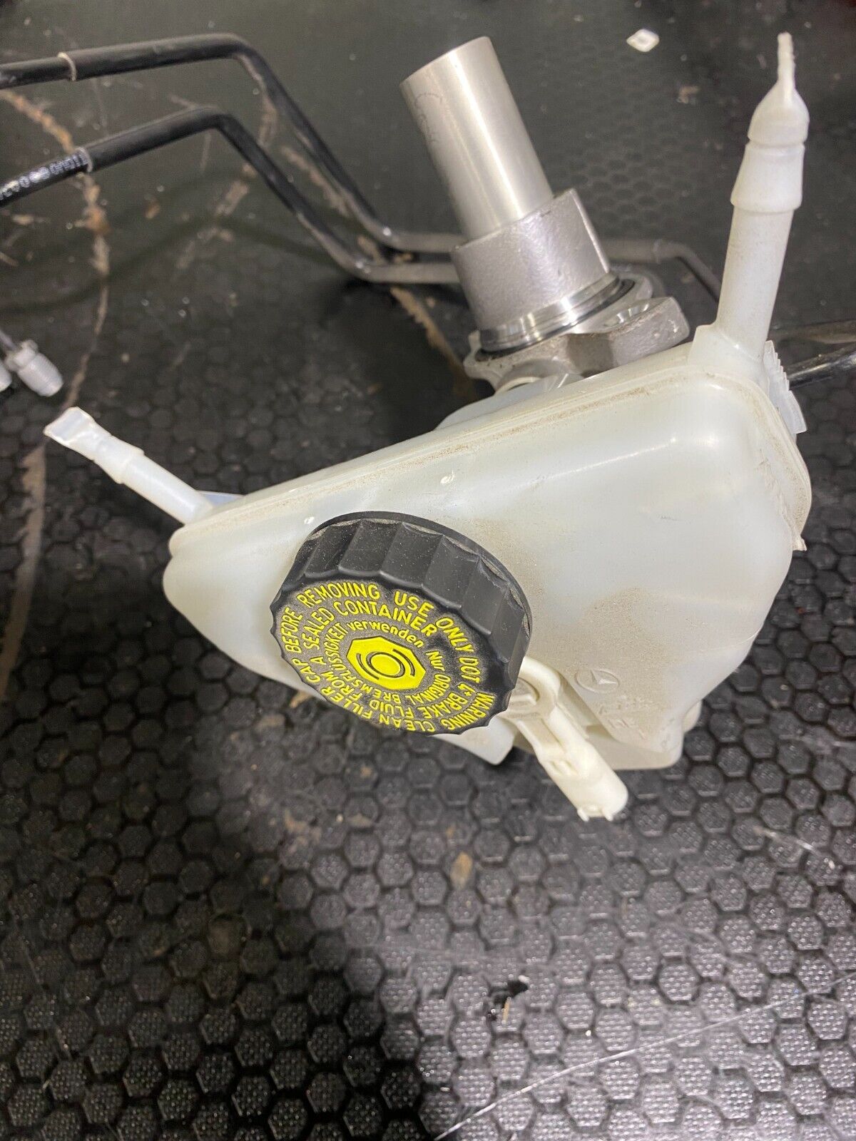 Mercedes-Benz C63s 2019-2021 A2054300002 Brake Master Cylinder Complete