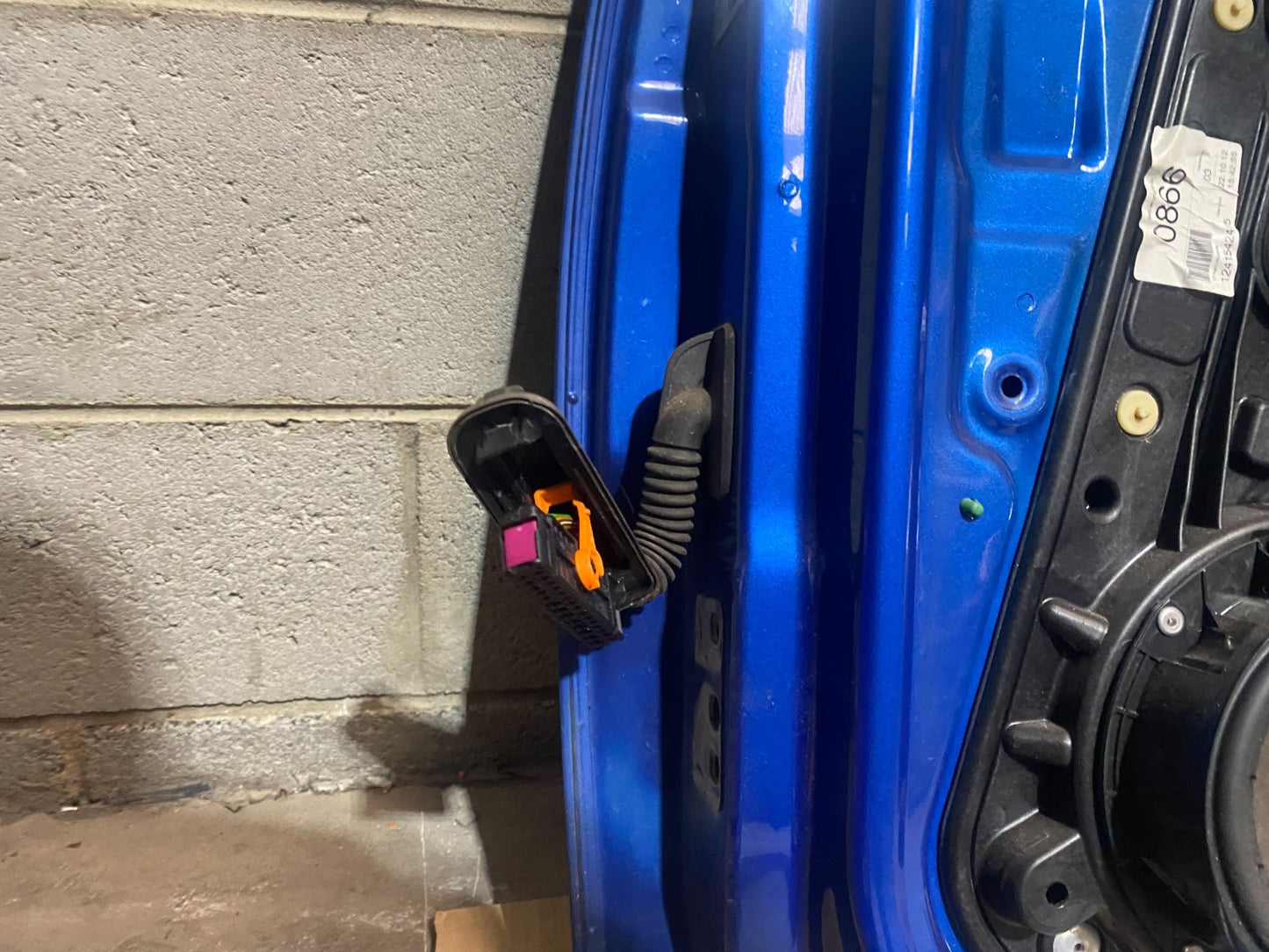 Volkswagen Golf MK6 Front Right Door In Blue *Freight Available*