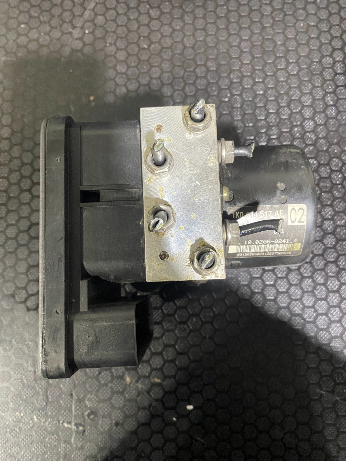 Volkswagen Golf ABS Brake Pump Module 1K0614517AF