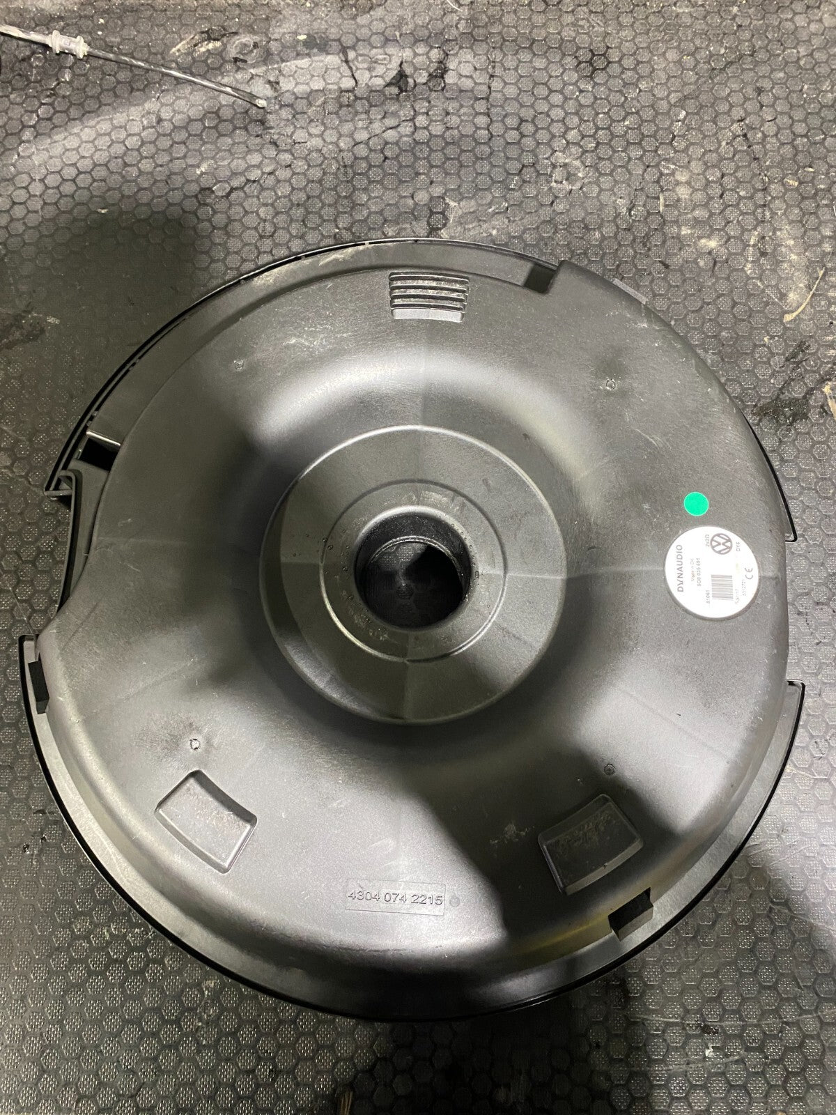 Volkswagen MK7-7.5 DYNAAUDIO Interior Subwoofer 5Q0035591