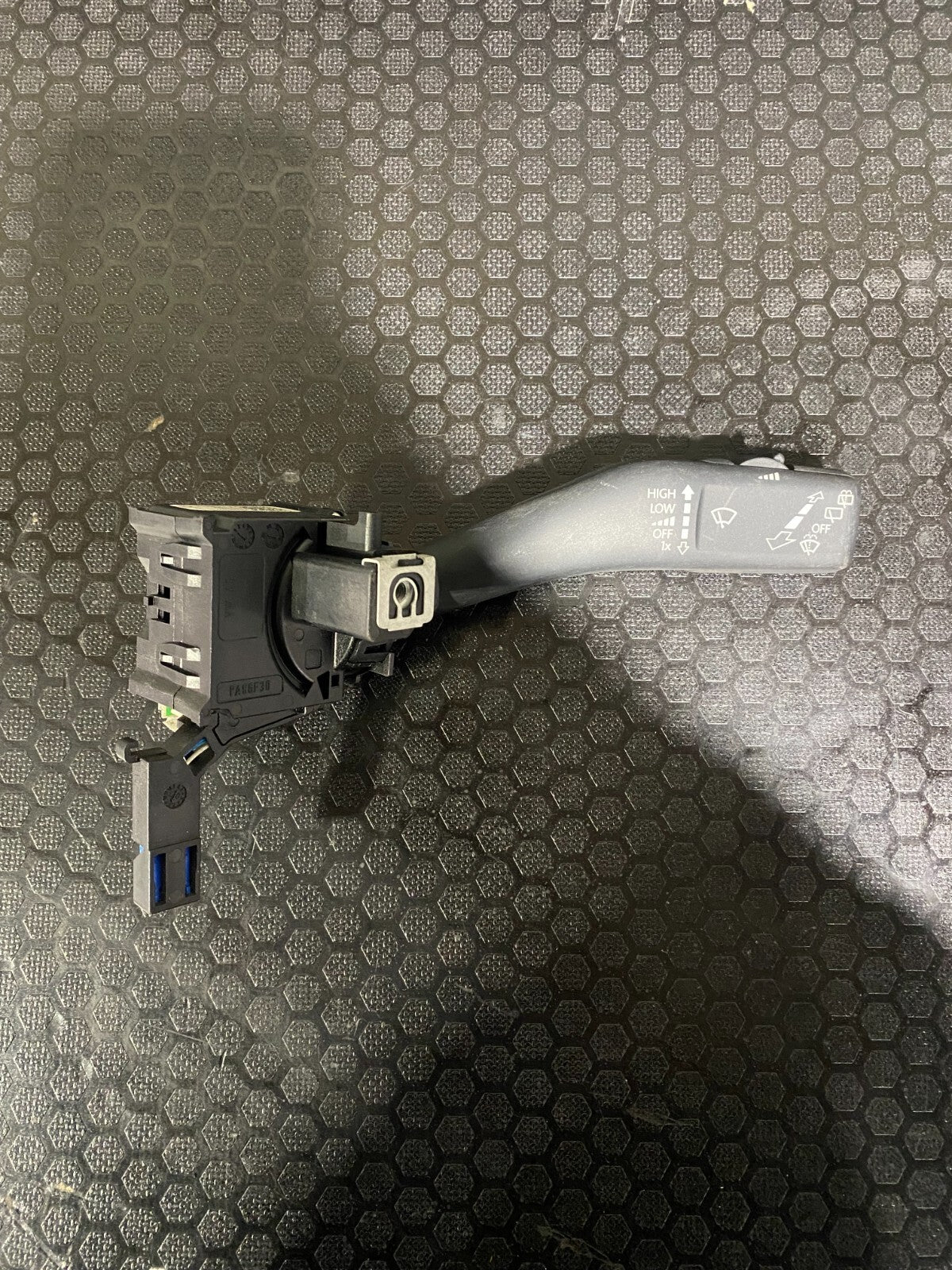 VWAG Front And Rear Windscreen Washer Arm 1K0953513H