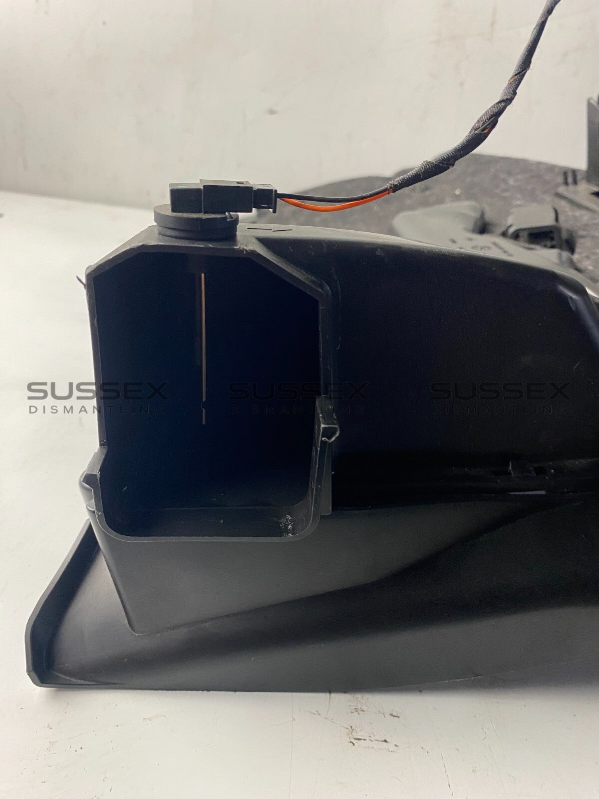 Mercedes-Benz Under Dashboard Footwell Light / Ventilation A2056800907