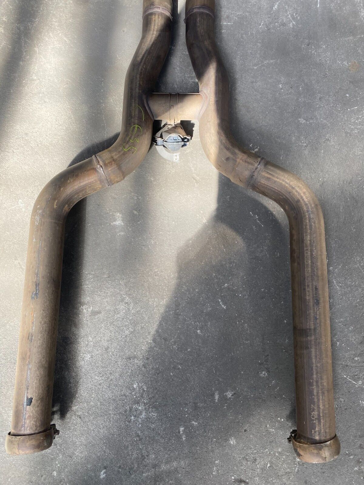 Mercedes-Benz C63s 2019-2021 Mid-Pipe With Valve Module And Mounts A2054903201