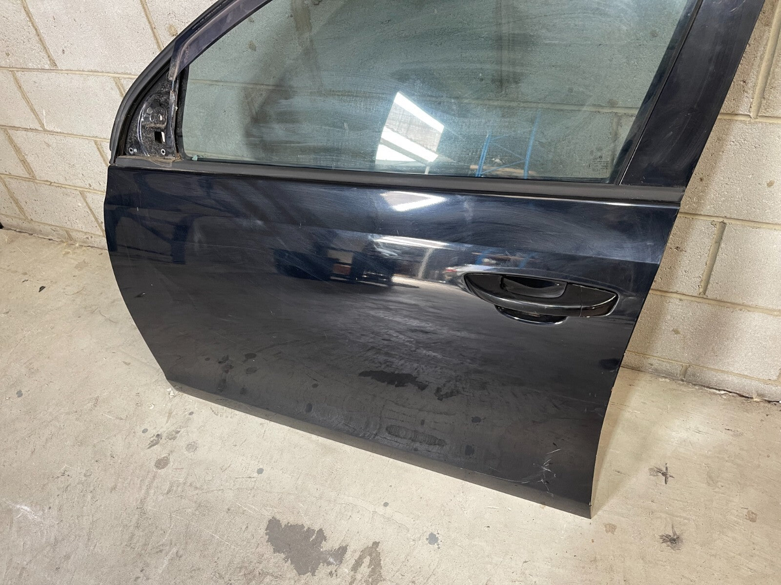 Volkswagen Golf MK6 Front Left Door In Black *Freight Available*