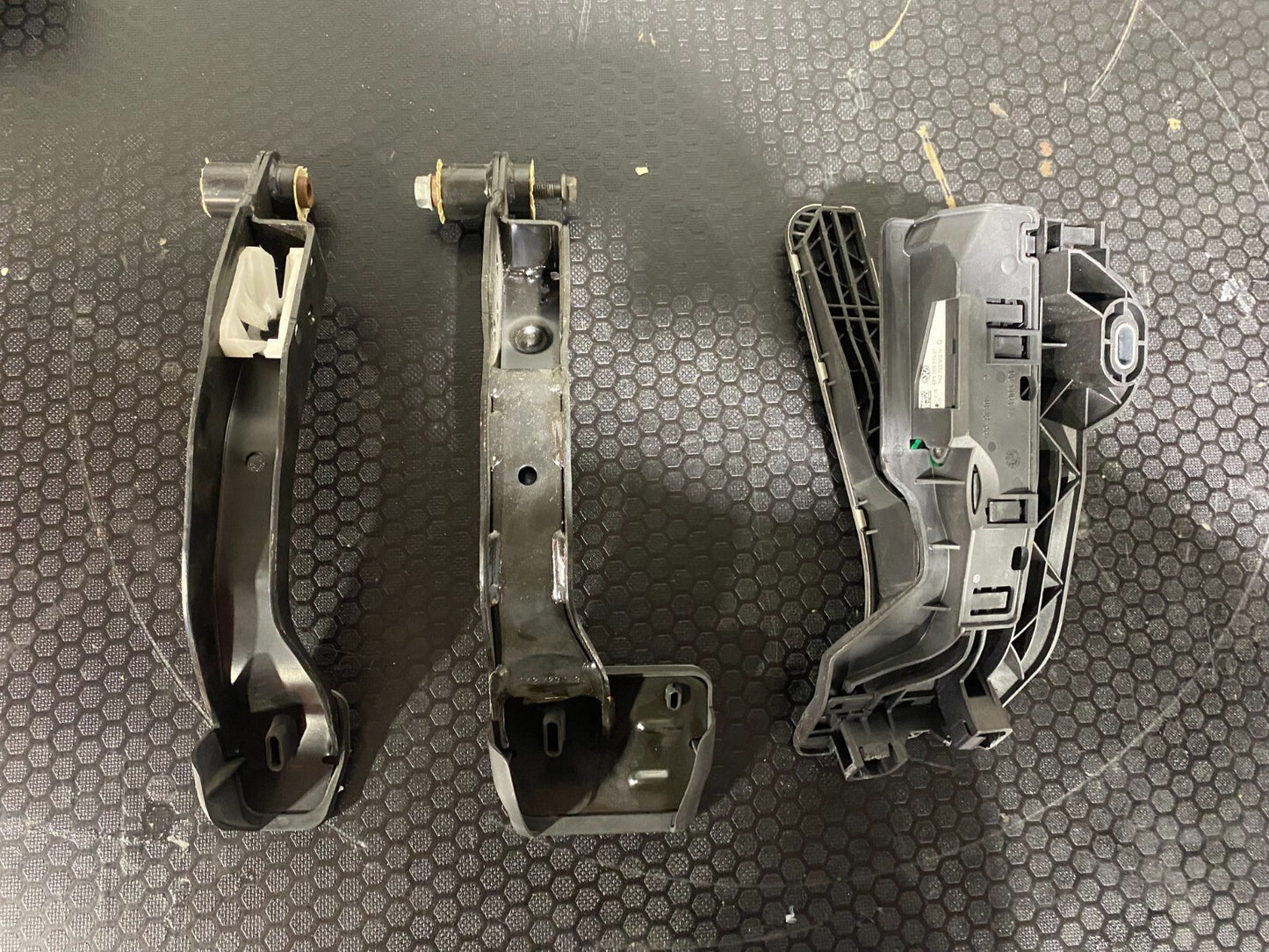 Volkswagen Golf MK5 R32 Complete Manual Pedal Set 1K2723503N 1K2723143