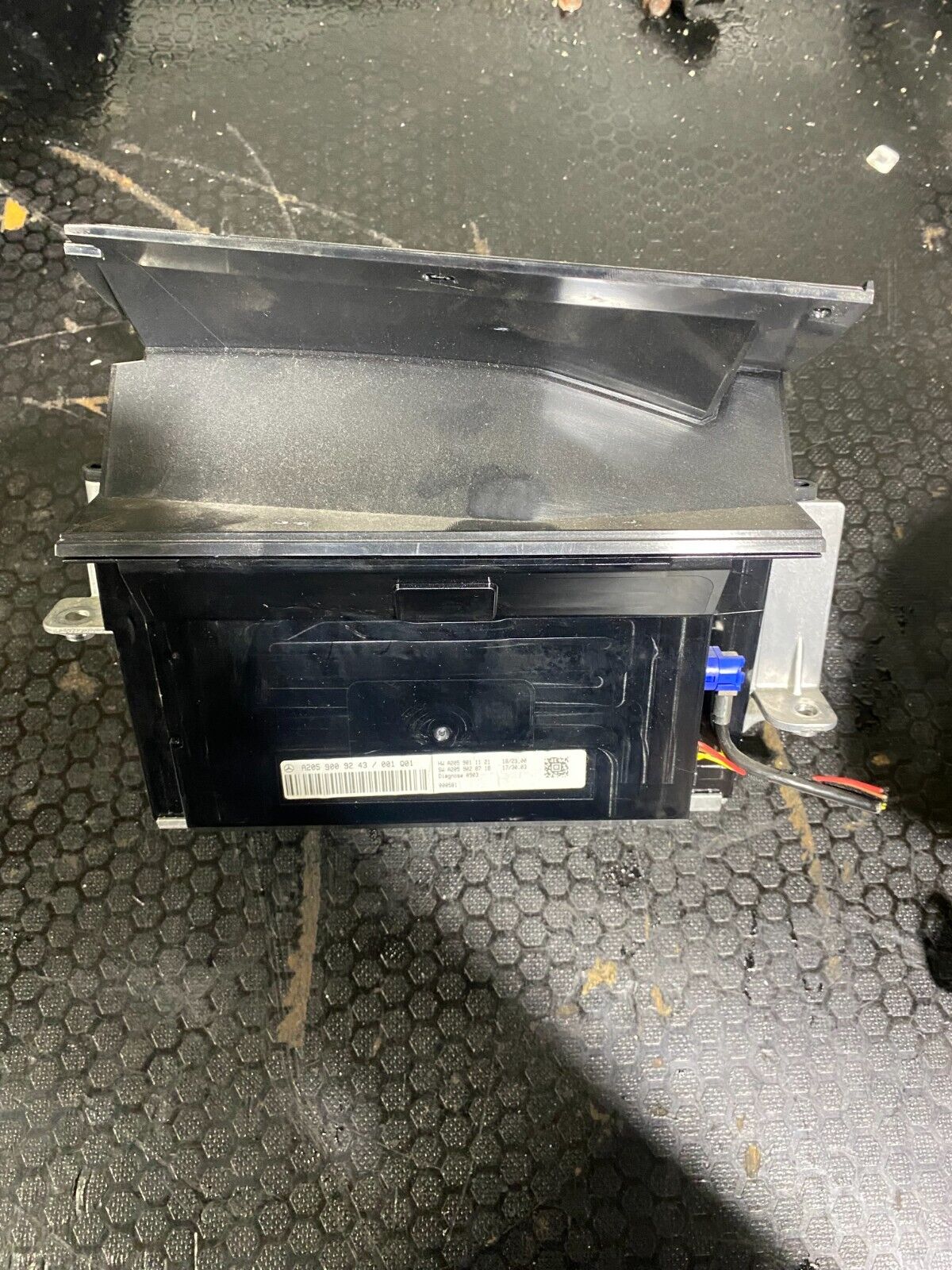 Mercedes-Benz C63s 2019-2021 A2059009243 Head Up Display Module