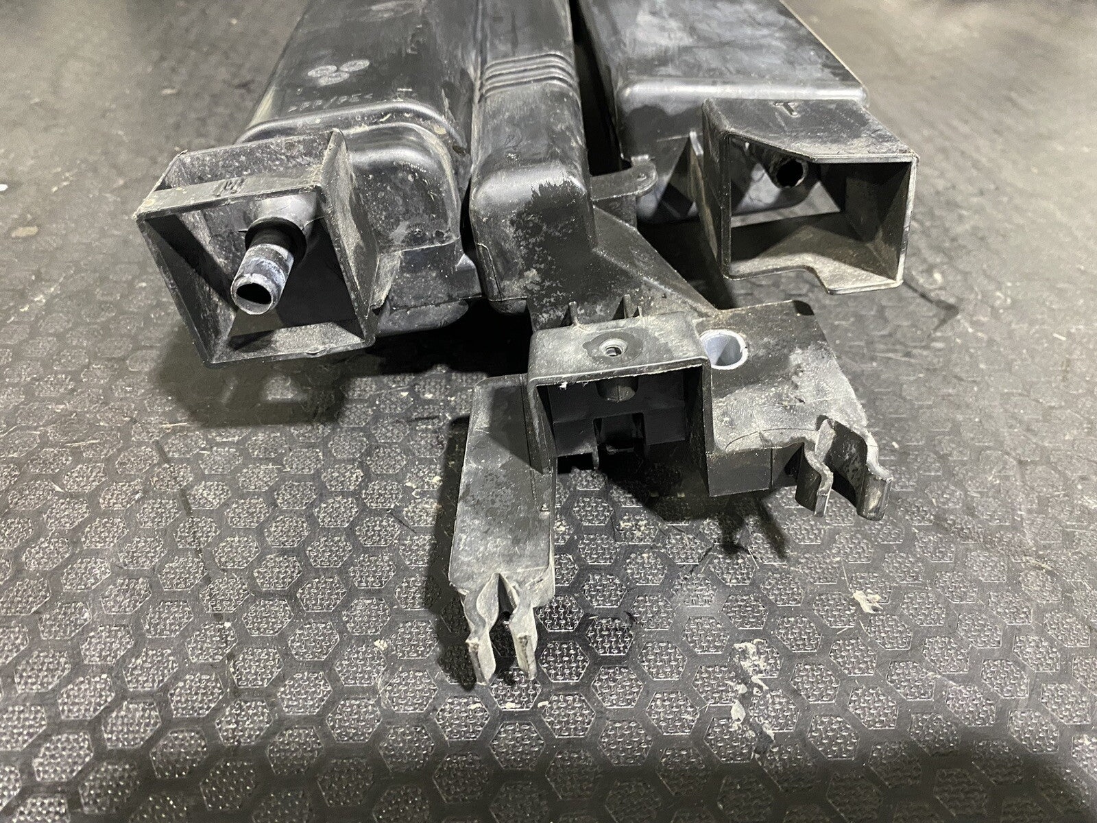 Volkswagen MK7-7.5 Charcoal Can 5Q0201801