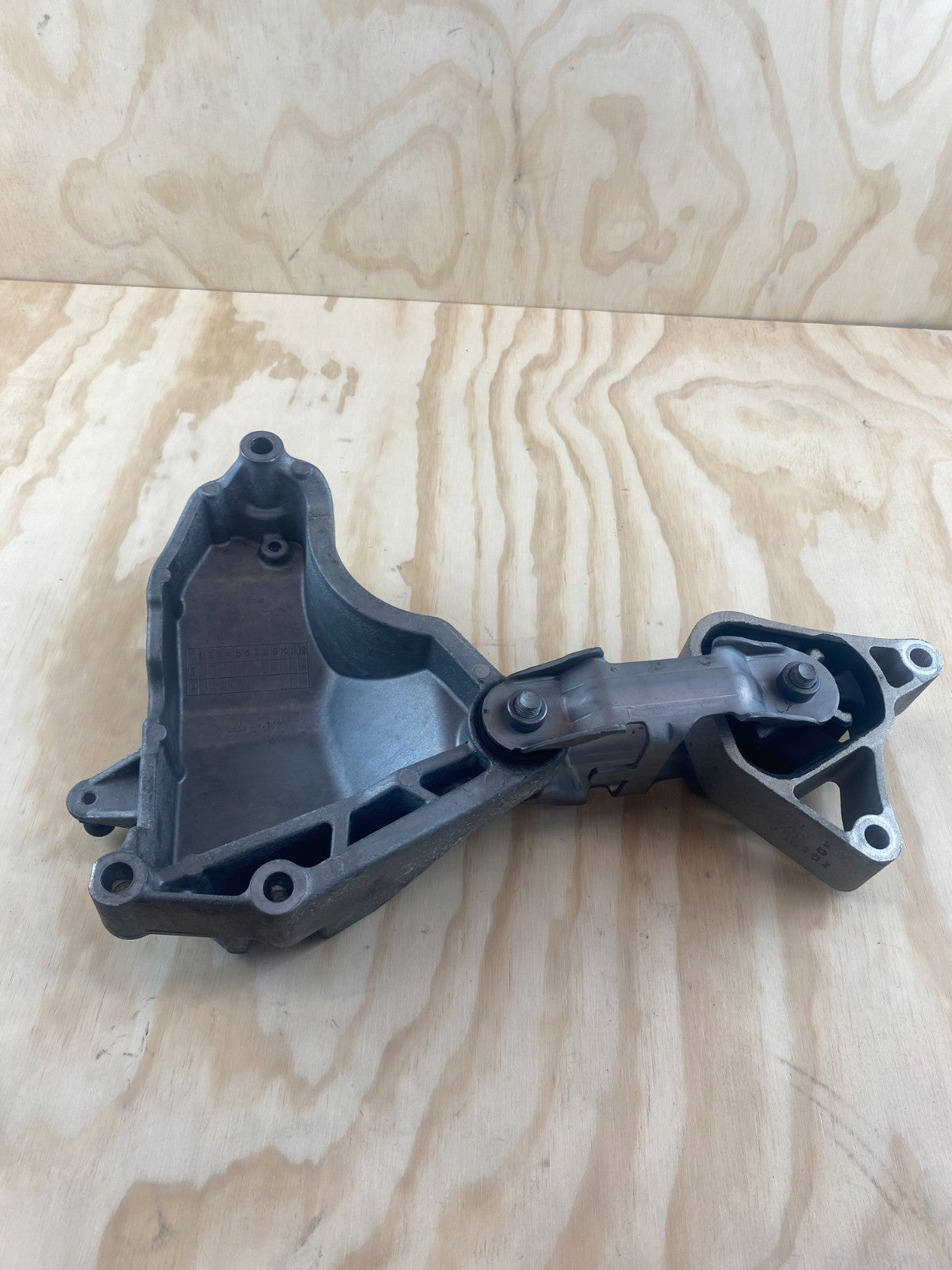 Mercedes-Benz CLA A Class Engine Mount Bracket A2702230002