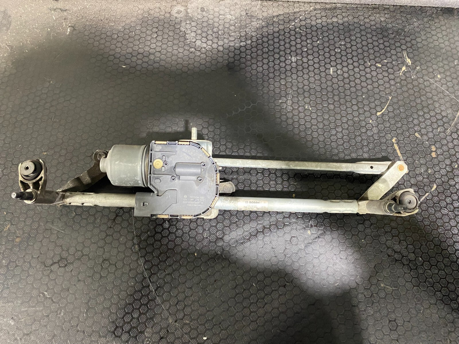 Volkswagen Golf Front Wiper Motor 1K2955023G