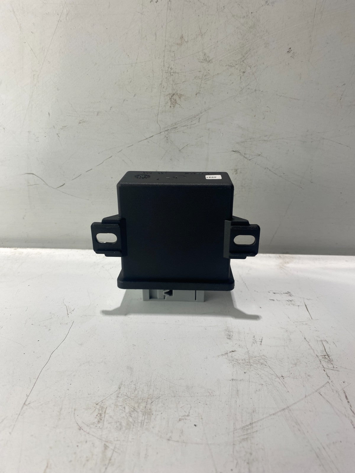 Volkswagen Scirocco 2008-2014 Headlight Range Control Module 8P0907357K