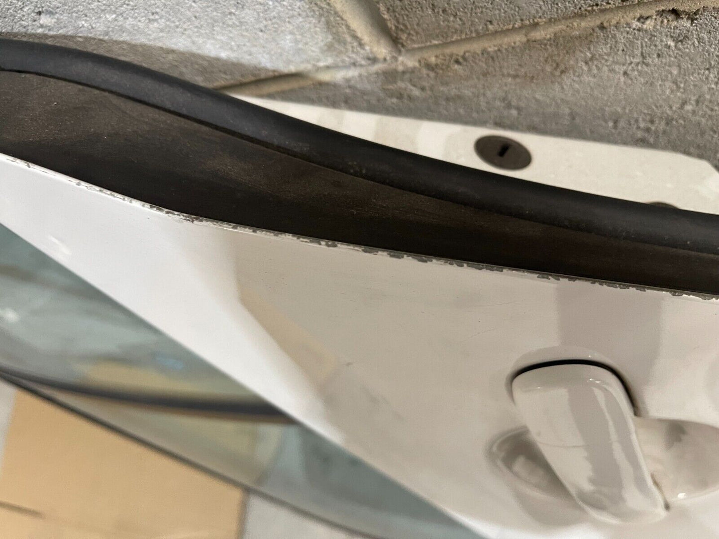 Volkswagen Golf MK5 Rear Left Door In White *Freight Available*