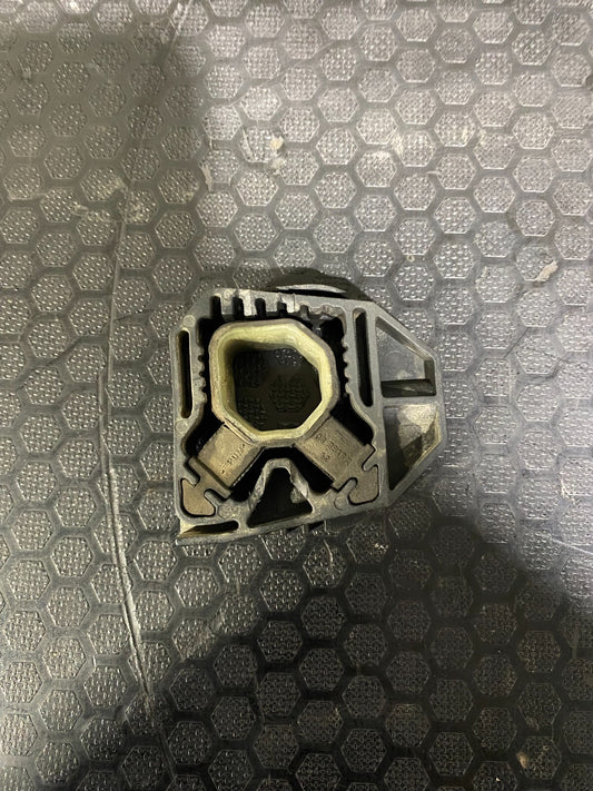 Volkswagen Radiator Holder Bracket 1Z0121367A