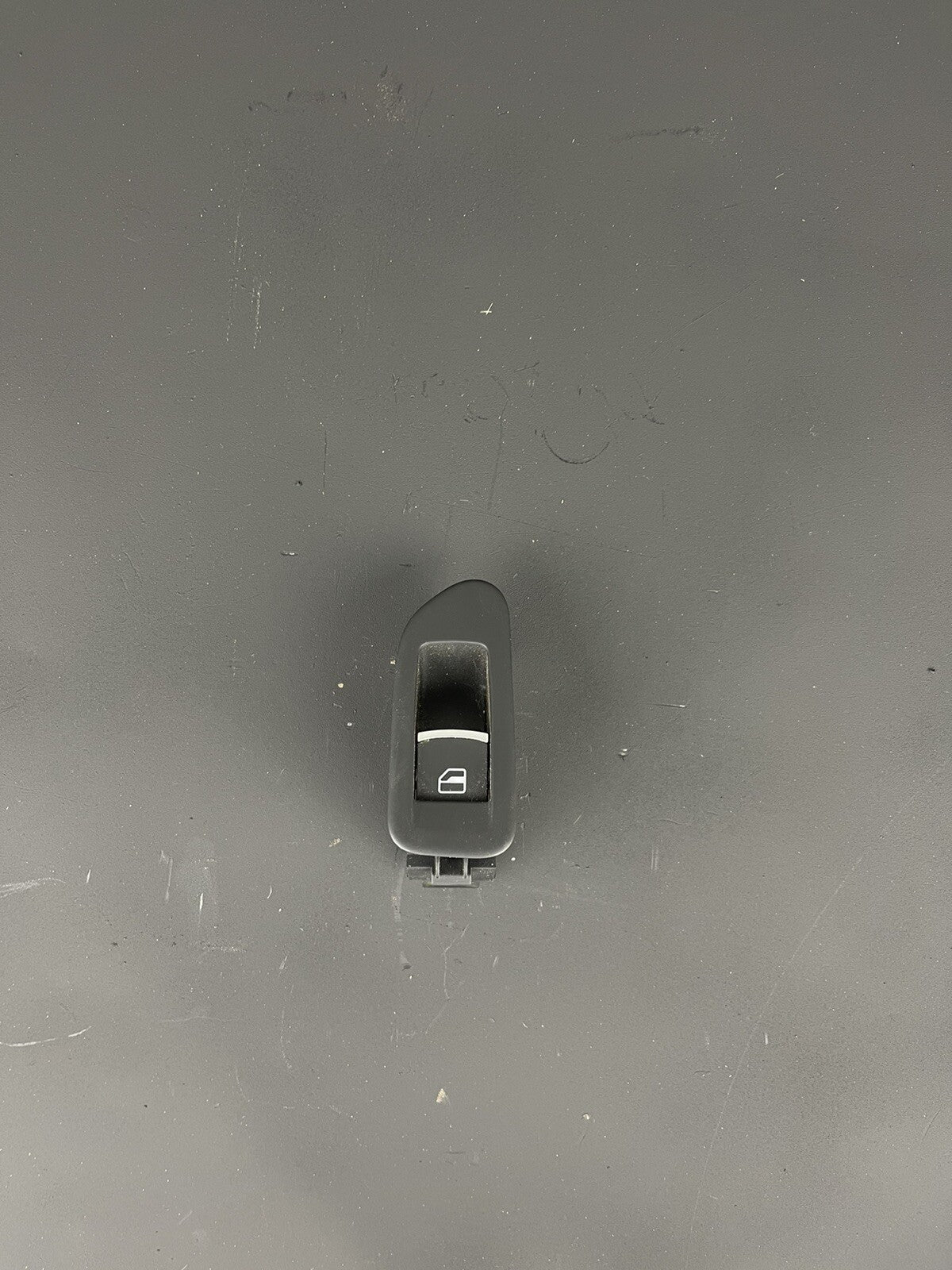 Volkswagen Golf GTI MK6 09-13 USED PASSENGER REAR WINDOW SWITCH & TRIM