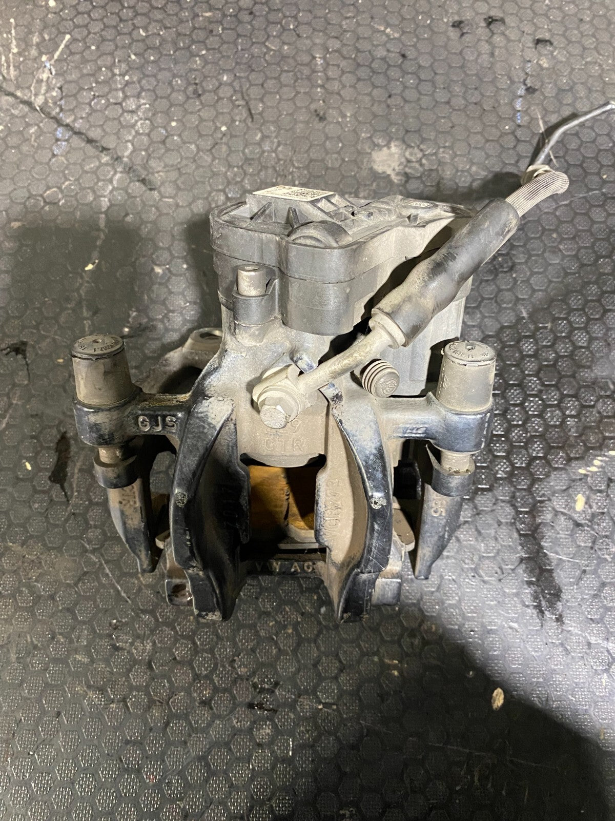 Volkswagen Golf R MK7 Rear Left Calliper 5Q0615405