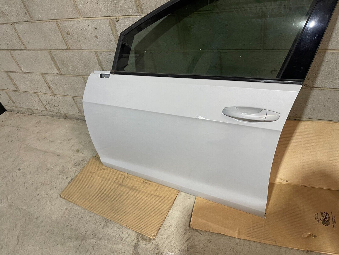 Volkswagen Golf MK7 Front Left Door In White Silver Metallic *Freight Available*