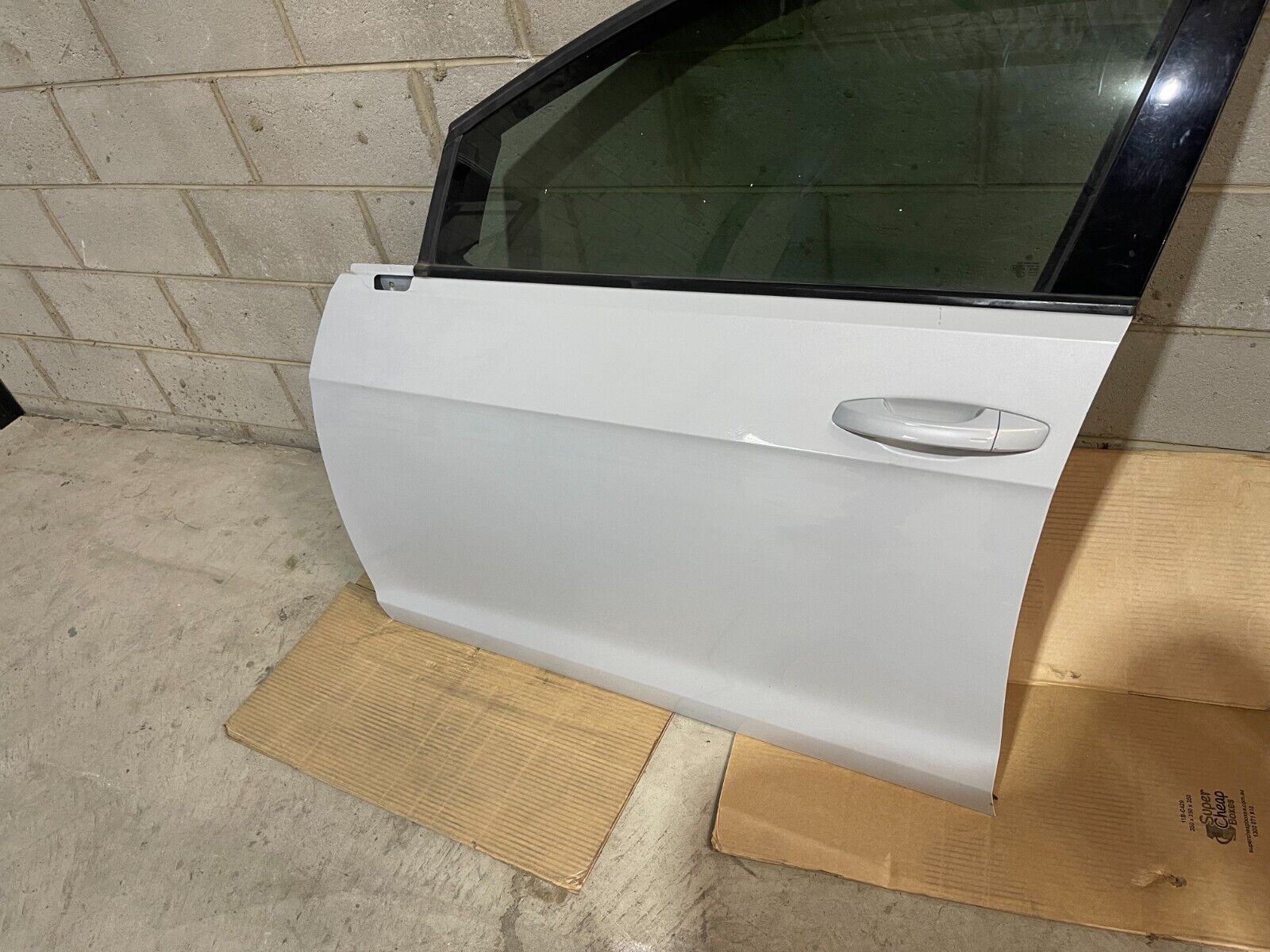 Volkswagen Golf MK7 Front Left Door In White Silver Metallic *Freight Available*