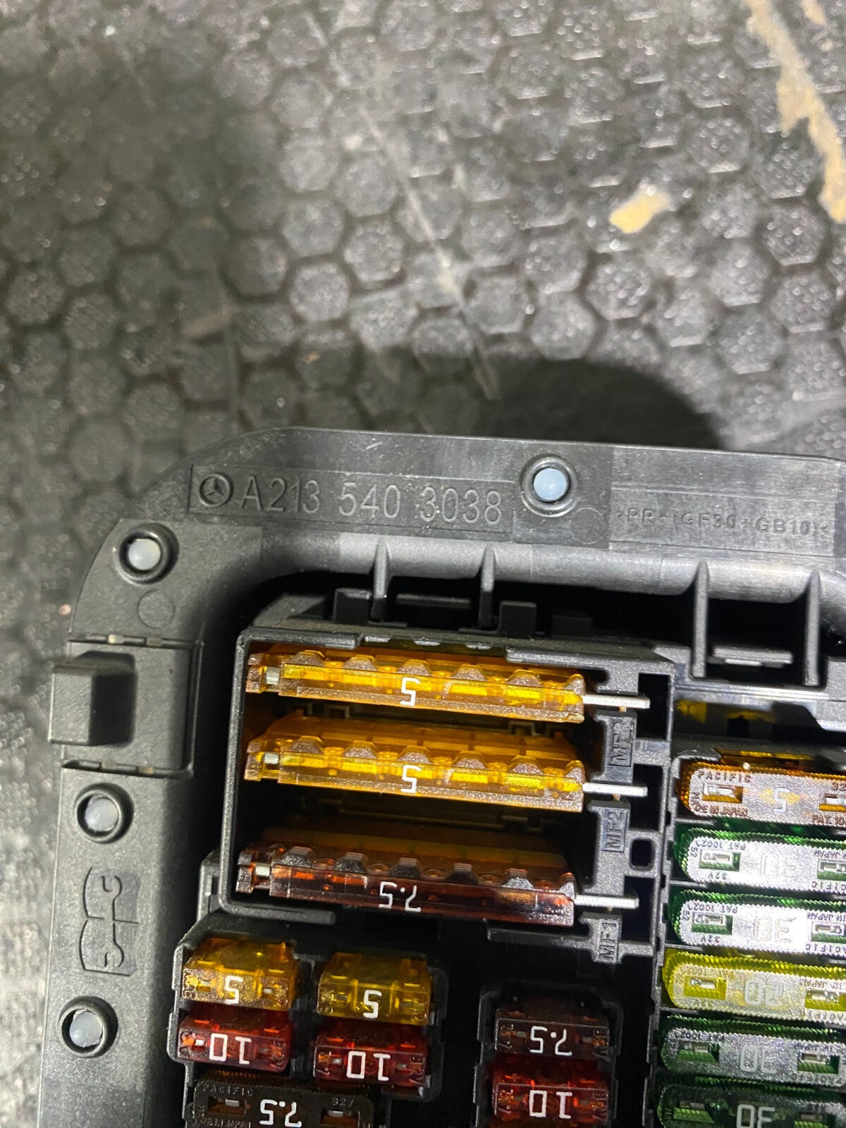 Mercedes-Benz C63s 2019-2021 A2135403038 Passenger Fusebox Complete