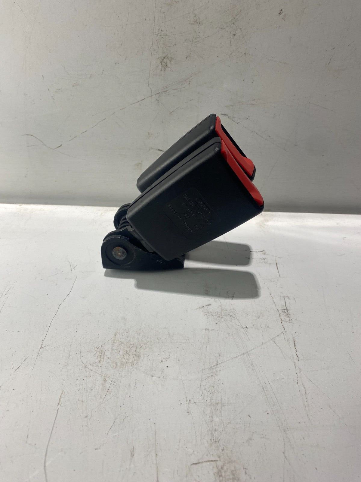 Volkswagen Scirocco , Eos, Golf, Audi TT Rear Centre Seat Belt Buckle 8J8857739H