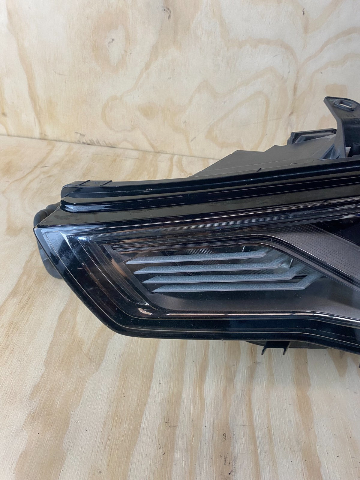 Audi A3 S3 RS3 8V Passenger LED HEADLIGHT COMPLETE WITH MODULES 8V0941033A