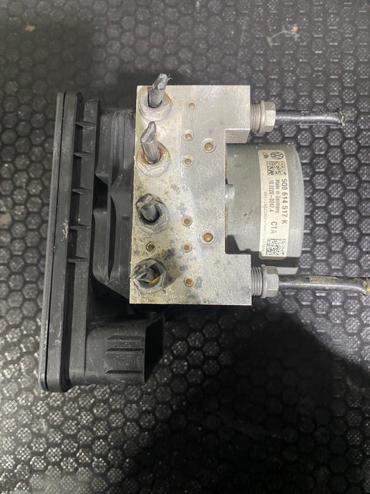 Volkswagen Golf ABS Brake Pump Module 5Q0614517K