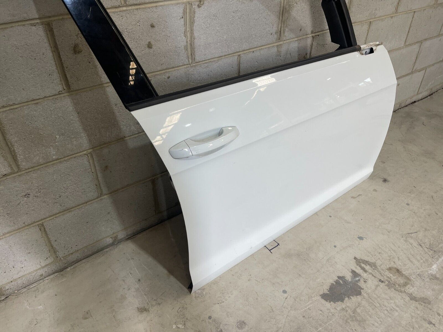 Volkswagen Golf MK7 Front Right Door In White *Freight Available*